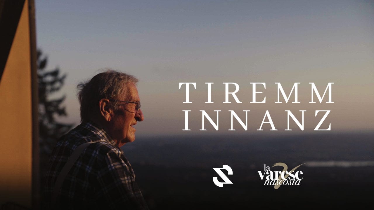 Ernesto Masina guarda la provincia di Varese dall'alto, al tramonto, in una scena di Tiremm Innanz.